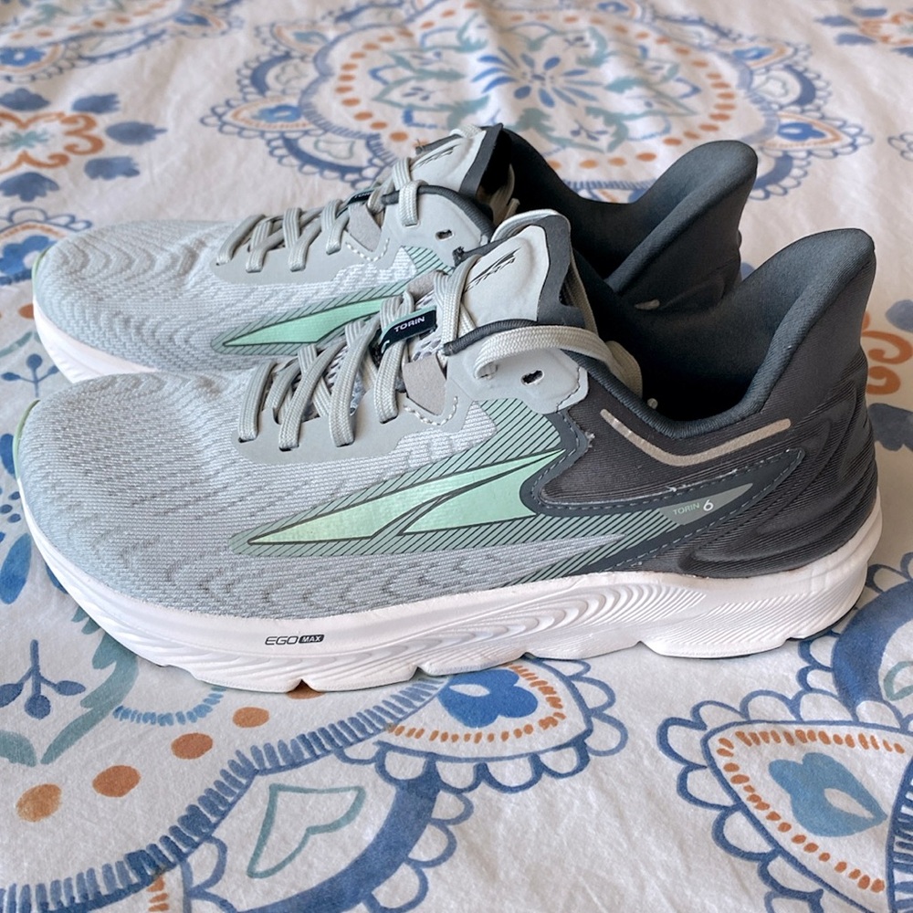 Altra Torin 6 Running Shoes size 6.5